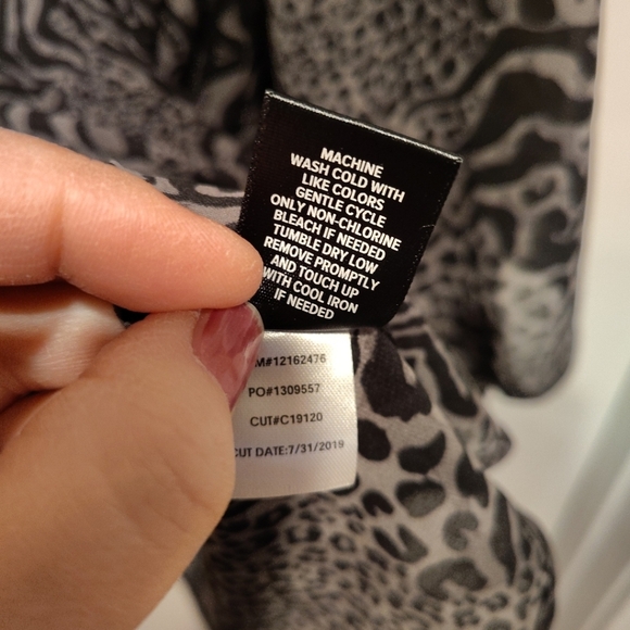 Torrid Smocked Off Shoulder Chiffon Animal Print Top 3X-Witchy Whimsigoth Fairy - Picture 6 of 7